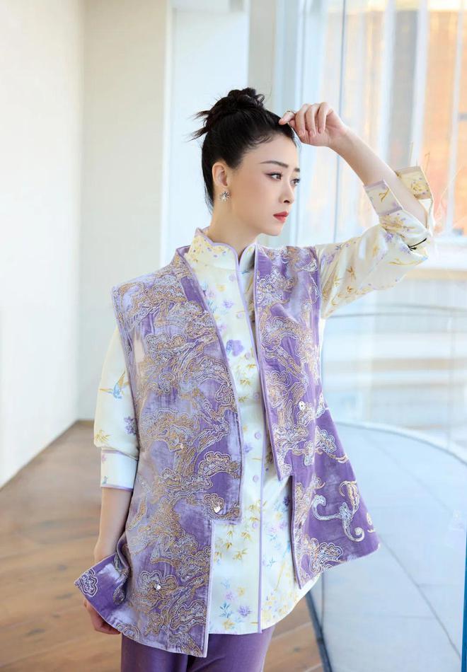 回忆杀顶级美学还得是 新中式开元棋牌《甄嬛传》晚会勾起(图5)